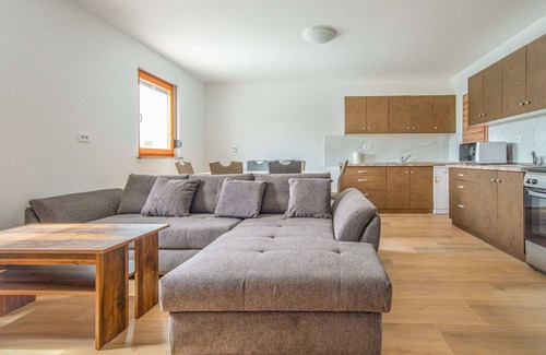 Viskovo House | Wonderful private villa for 10 guests with A/C, private pool, WIFI, TV and terrace