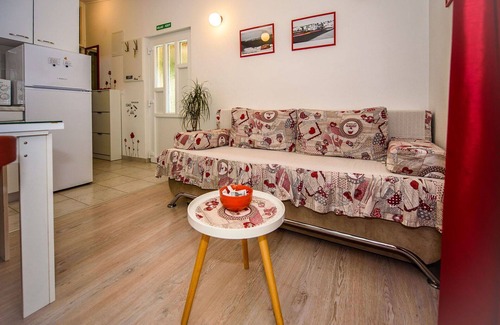 Mejasi House | Wonderful private villa for 4 guests with A/C, WIFI, TV and terrace
