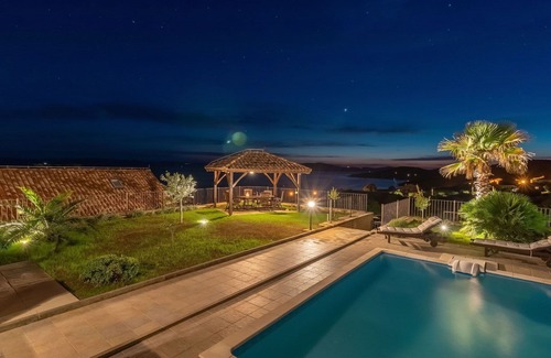 Ugljan House | Wonderful private villa for 8 people with WIFI, private pool, A/C, TV and patio