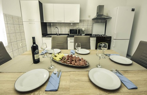 Pridraga House | Wonderful private villa for 5 guests with WIFI, A/C, TV and terrace