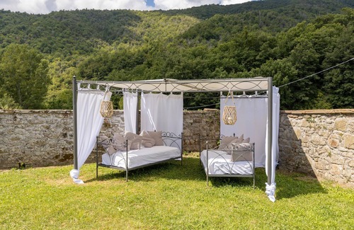 Pieve di Chio Villa | Wonderful private villa for 10 guests with WIFI, private pool, TV and parking, close to Cortona
