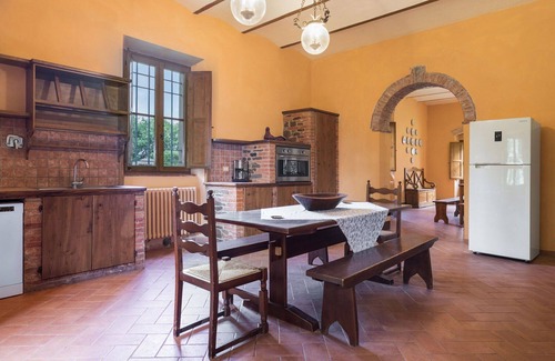 Bucine Villa | Wonderful private villa with A/C, WIFI, private pool, patio, pets allowed and panoramic view