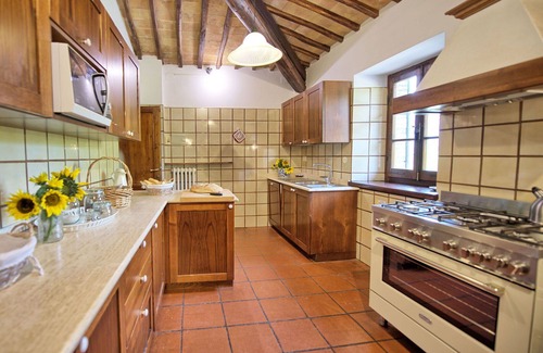 Cetona Villa | Wonderful private villa for 20 guests with WIFI, A/C, private pool, TV, patio and panoramic view