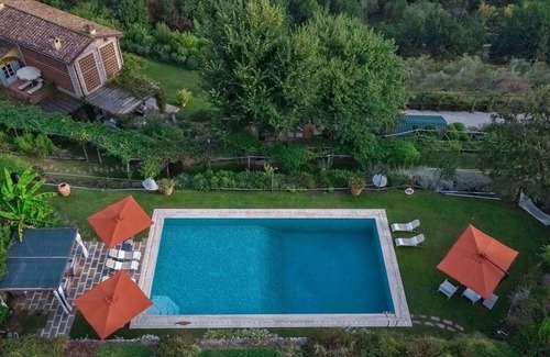 Nozanno Villa | Wonderful private villa for 18 people with WIFI, private pool, A/C, hot tub, TV, patio and parking