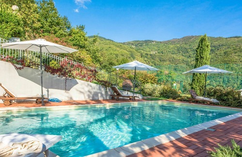 San Momme Villa | Wonderful private villa for 10 people with WIFI, private pool and TV