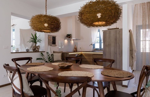 Vardica House | Wonderful private villa with A/C, private pool, WIFI, hot tub, TV, patio, pets allowed and parking