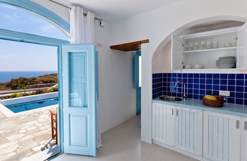Kamari Villa | Wonderful Santorini Villa | Villa Nocturne | 1 Bedroom | Private Pool & Large.