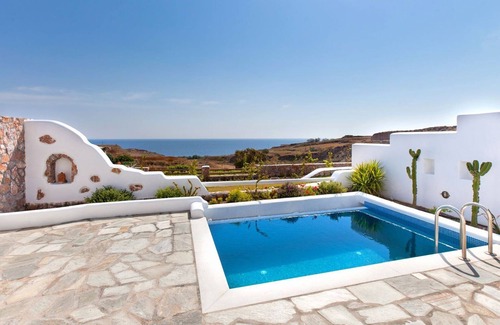 Kamari Villa | Wonderful Santorini Villa | Villa Nocturne | 1 Bedroom | Private Pool & Large.