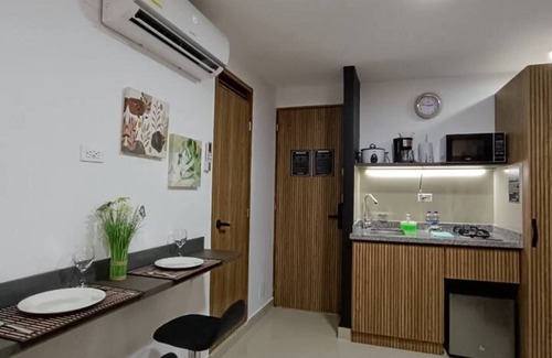 Cali Apartment | Wonderful! Stay Near the Skating Rink