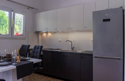 Agios Panteleimonas Apartment | Wonderful studio apartment on a beautiful bay in the south-east of Crete