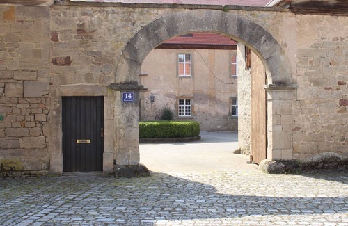 Bastheim Apartment | Wonderful vacation apartment with a wide view over the forest and meadow (50sqm)