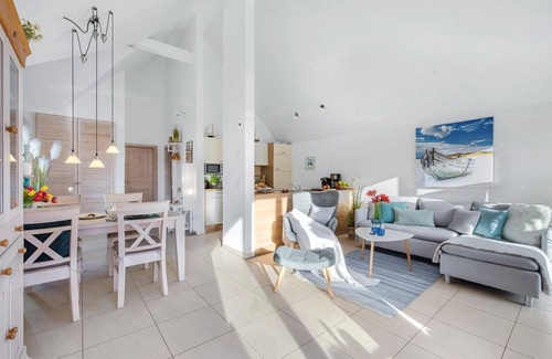 Glowe House | Wonderful vacation apartment with infrared sauna, wood-burning stove and sunny balcony -