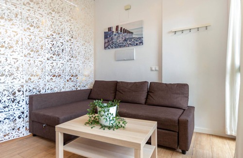 Torrequebrada Apartment | Wonderful vacation accommodation between Marbella and Malaga.
