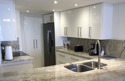 Downtown Miami Condo | Wonderful View of Biscayne Bay! 2/2 1100 sq ft & Parking