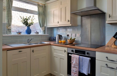 Dyffryn Ardudwy House | Wonderful villa for 6 guests with WIFI and pets allowed