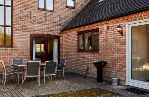 Dalbury Lees House | Wonderful villa for 14 people with WIFI, TV and parking