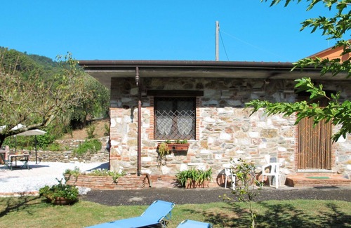 Massa House | Wonderful villa for 4 guests with TV, terrace and parking