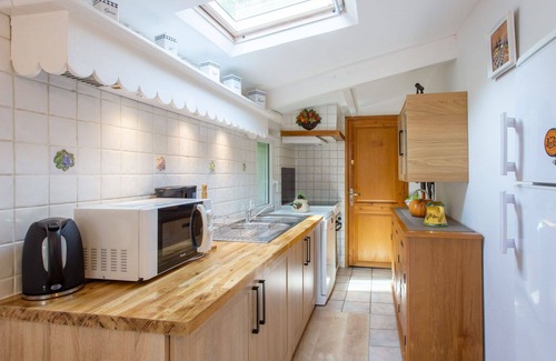 Cuers House | Wonderful villa for 4 people with A/C, WIFI, private pool, TV and parking