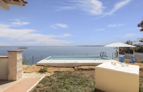Punta Milocca House | Wonderful villa for 6 people with private pool, WIFI, A/C, TV and terrace