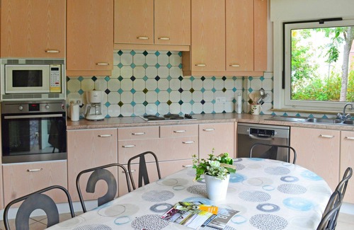 Le Bizet House | Wonderful villa for 8 people with TV, terrace and pets allowed