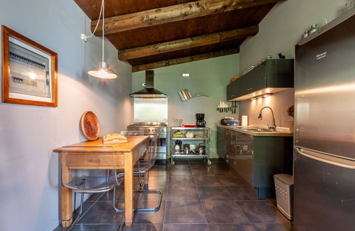 Asti House | Wonderful villa for 9 people with WIFI, TV, pets allowed and parking
