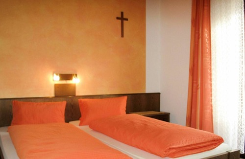 Aich House | Wonderful villa for 10 people with WIFI, TV, patio and parking