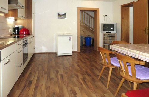 Burgstall Villa | Wonderful villa for 14 guests with WIFI, TV and balcony