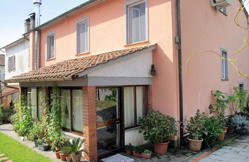 Capannori House | Wonderful villa for 5 guests with WIFI, private pool, A/C, TV and patio