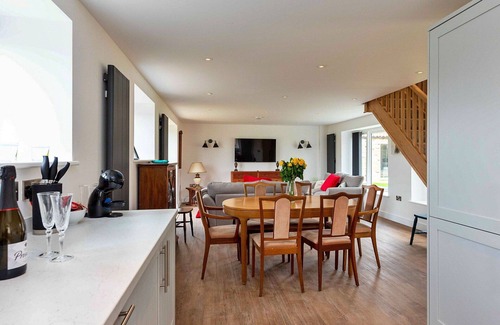 Thurlby House | Wonderful villa for 6 people with WIFI, pets allowed and parking