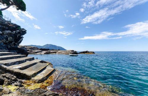 Recco Apartment | Wonderful Villa In Mulinetti