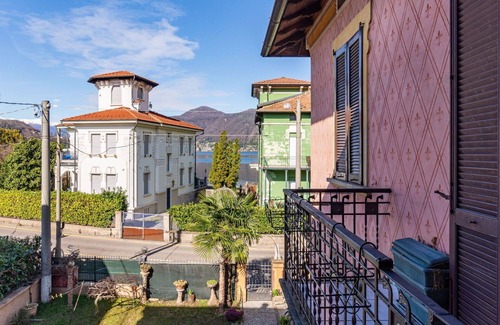 Porto Ceresio House | Wonderful villa for 7 people with WIFI, TV and balcony