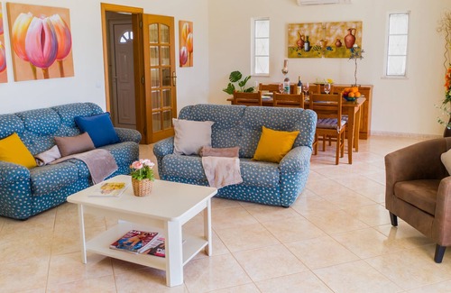 Parragil Villa | Wonderful Villa Panoramic view of the Sea 10minuts from Vilamoura Falesia Beach