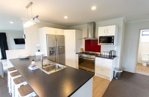 Twizel House | Wonderful Wolds , FREE WIFI, 45 minutes to Mt Cook