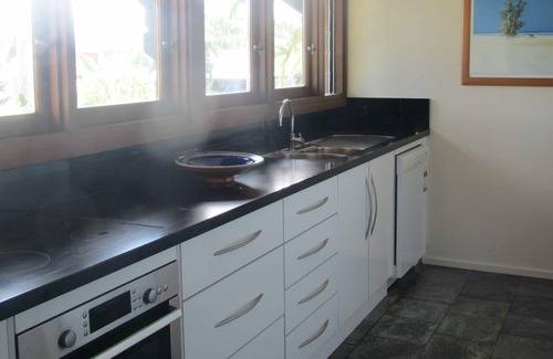 Wongaling Beach Apartment | Wongalinga Absolute Beachfront 2 Bedroom
