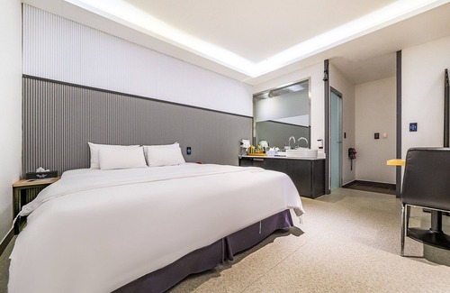 Wonju Hotel | Wonju Sense Self Check-in Motel