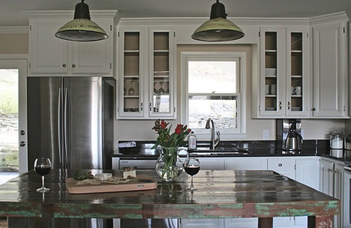 Franklin House | Wooded Cottage near Downtown Franklin & Leiper's Fork!