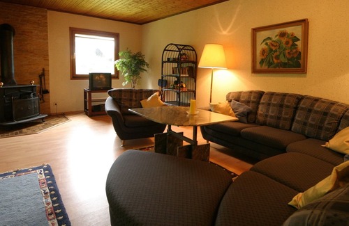 Clausthal-Zellerfeld House | Wooden bungalow with oven, in Oberharz near a lake
