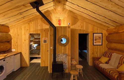 Le Chambon-sur-Lignon Ski Chalet | Wooden chalet with all comforts in a forest setting 2 km from the village by footpath.