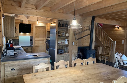 Villard-de-Lans Ski Chalet | Wooden chalets with hot bath or jacuzzi in Villard de Lans for 9/11 pers.