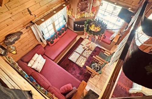 Veroia Ski Chalet | Woodhouse Xirolivado