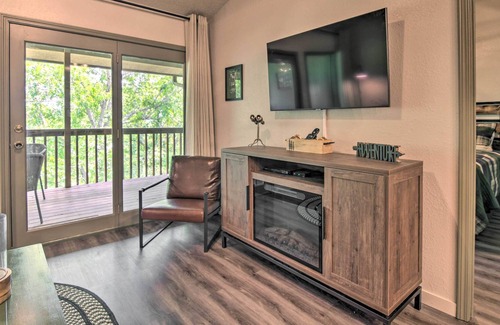 Notch Estates Condo | 'Woodland Landing' in Branson West w/ Pool!