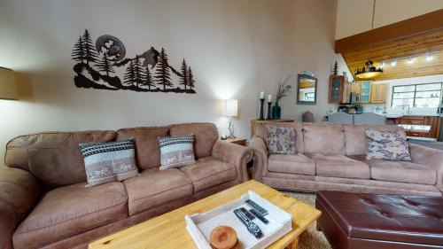 Mammoth Lakes Apartment | Woodlands #25 condo