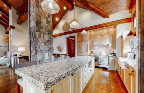Snowmass Village Condo | Woodrun Place Townhome | 61