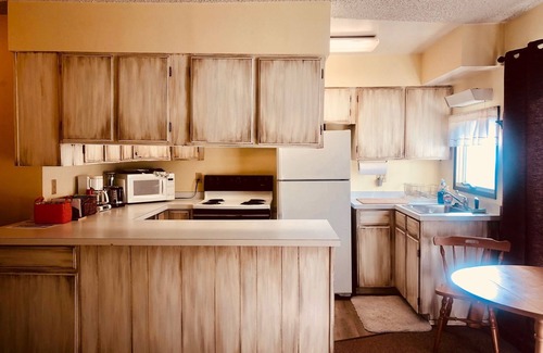 Homer Apartment | Woodside Suite #4- Modest suite in downtown Homer, walking distance to all attractions