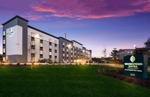 Ashley Oaks Hotel | WoodSpring Suites Knoxville West
