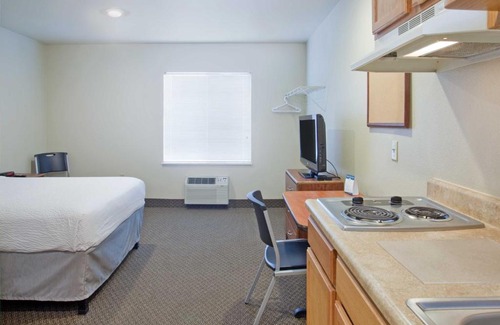 Williston Hotel | WoodSpring Suites Williston