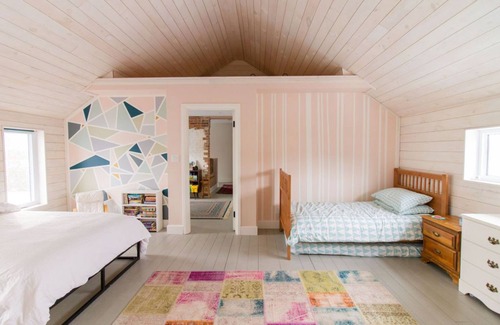 Prince Edward House | WooHoo Farm House in Prince Edward County