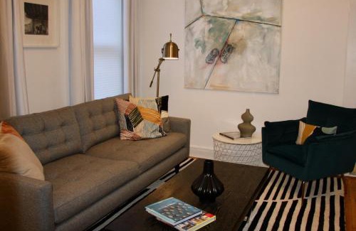 Mill River Apartment | Wooster Square Gems