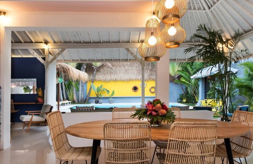 Petitenget Villa | Work From Home @Eclectic 3BR Tropical Stylish Private Villa Walk to Beach