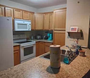 New Bern House | Work Groups Welcome! 3 Bedroom House with screened in porch